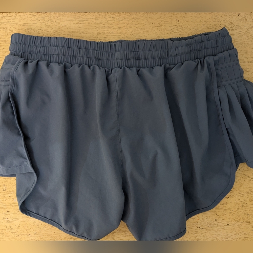 JoyLab Shorts - Picture 2 of 4